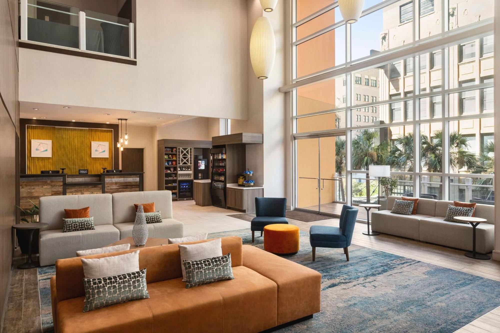 Hilton Garden Downtown Riverwalk Hotel San Antonio